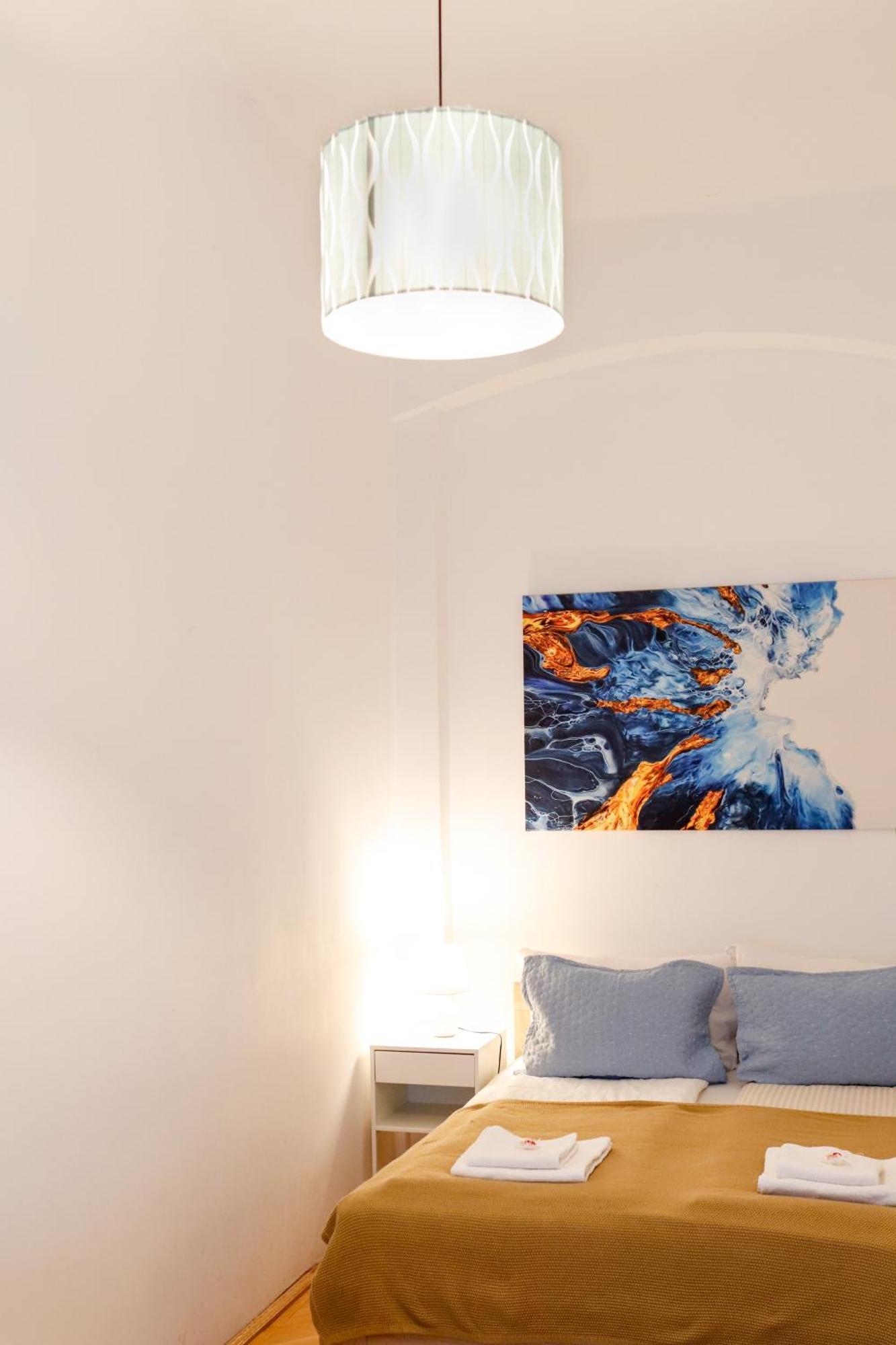 Neuhausz Residenz Ultra-Central Apartment ทิมิชัวรา ภายนอก รูปภาพ